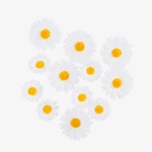 confettis-arty-fetes-marguerite-tissu-blanche-jaune-2024-BD-1.jpgv1706027480 12 marguerites blanc et jaune