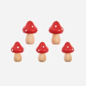 5 petits champignons en bois